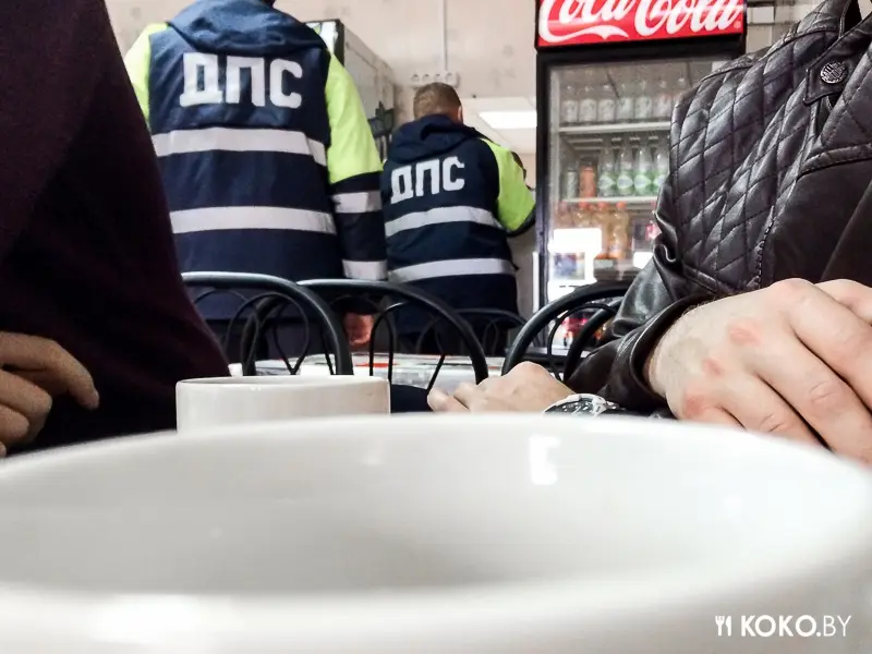 Заведения: Беспафосное, аутентичное кафе «Шампур» с настоящим шашлыком и радушным, восточным гостеприимством