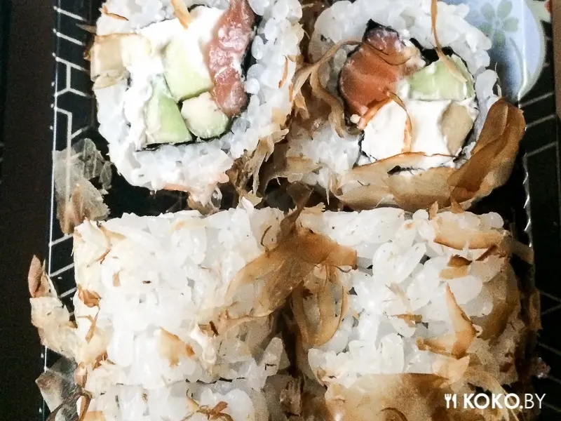Заведения: Доверяй, но проверяй: «Sushi House» — повлияет ли скидка в 50% на роллы со свежим лососем на их качество?