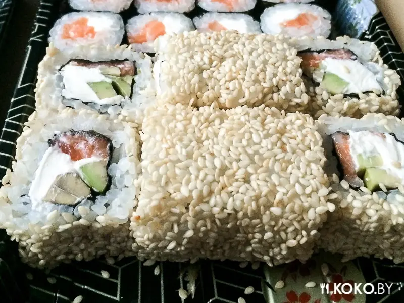 Заведения: Доверяй, но проверяй: «Sushi House» — повлияет ли скидка в 50% на роллы со свежим лососем на их качество?