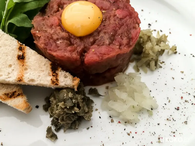 Заведения: Кафе-бар «Фрески» — отличная кухня, более-менее вменяемые цены и невнимательный персонал