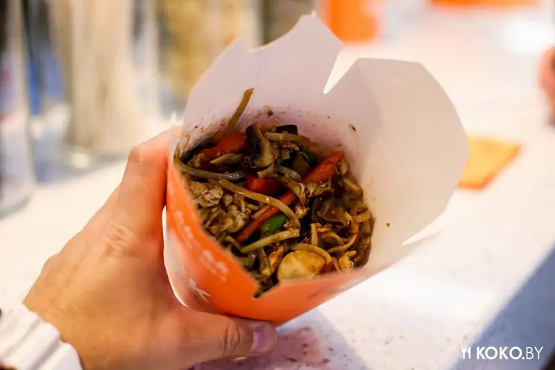 Заведения: Доставка китайской еды «WOK (Вок)» — когда коробка с лапшой действительно большая, но толку мало!