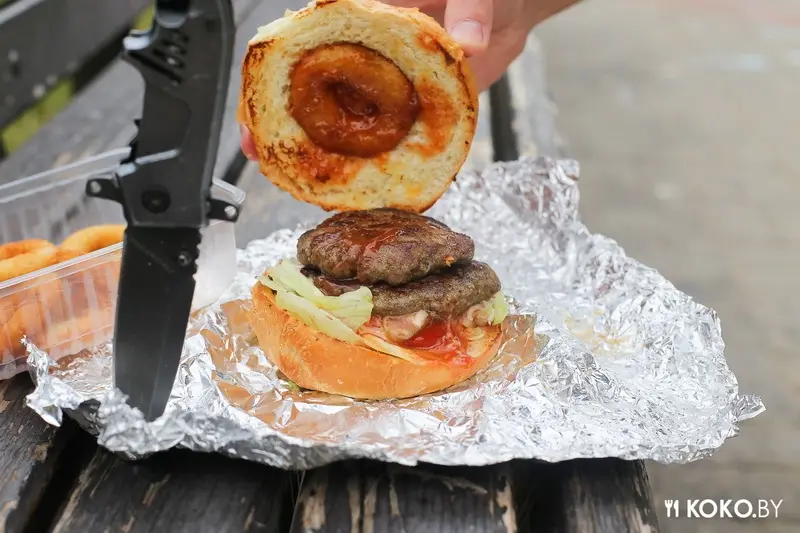 Заведения: «Dodo Burger (Додо Бургер)» — бургеры на Комаровском рынке практически как дома