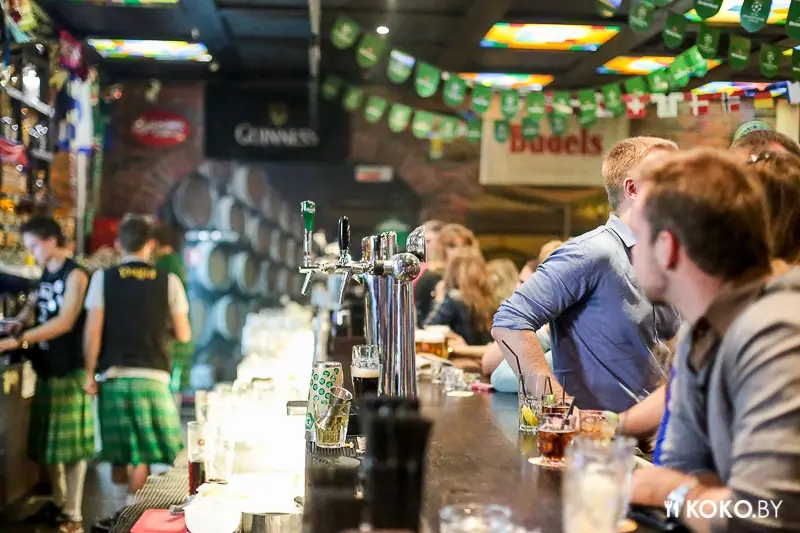 Заведения: «Clever Irish Pub (Клевер Айриш Паб)» — похмельные бранчи и бесплатный кикер
