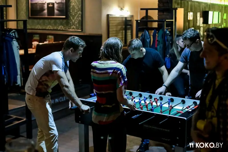 Заведения: «Clever Irish Pub (Клевер Айриш Паб)» — похмельные бранчи и бесплатный кикер