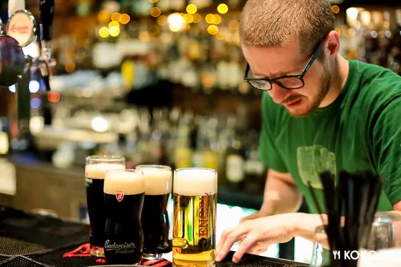 Заведения: «Clever Irish Pub (Клевер Айриш Паб)» — похмельные бранчи и бесплатный кикер
