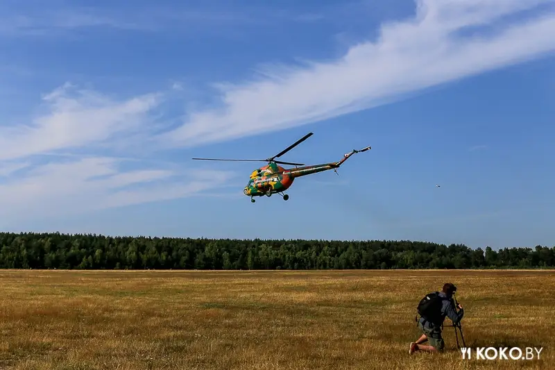 Фотоотчеты: Эко мороженое за 50 000, шашлык, френч-доги и бургеры. Авиафестиваль на аэродроме Боровая