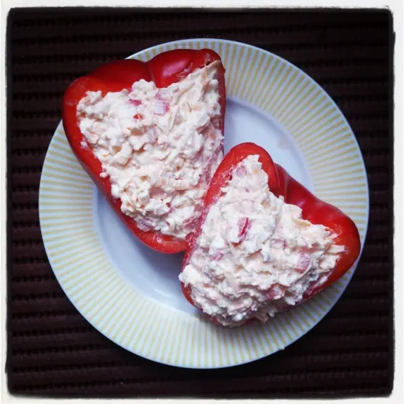 Instagram food: Перчики-сердечки фаршированные креветками