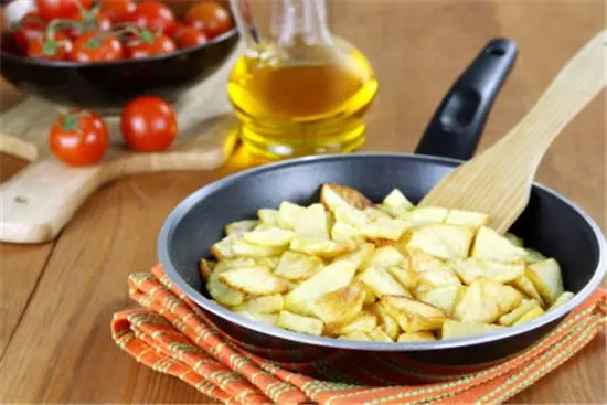 Техника для кухни: Выбираем сковороду с умом