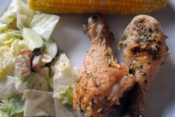 Птица: ФОТО РЕЦЕПТ: Куриные ножки с пармезаном и чесноком
