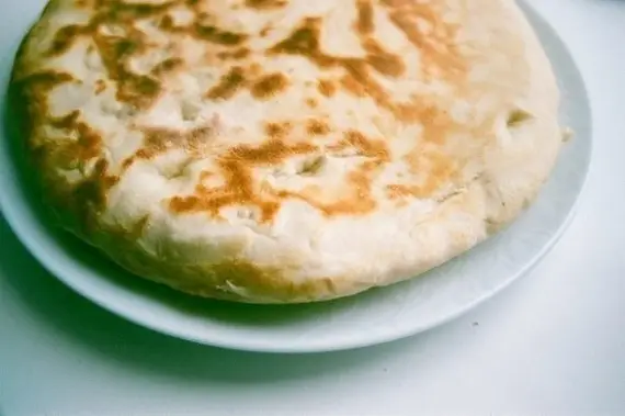 Закуски: Сырно-творожная лепешка