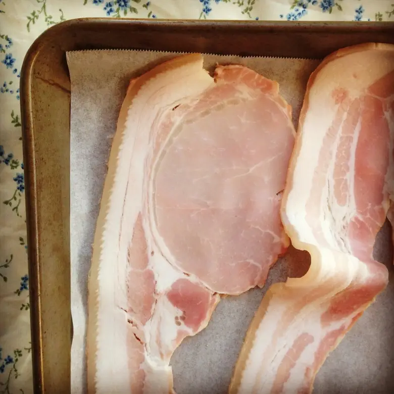 По-домашнему: Как вкусно засолить сало по-домашнему? 5 классических рецептов