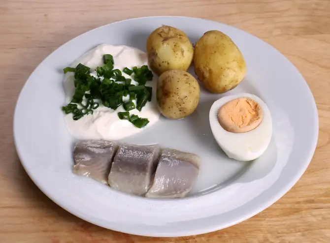 Вкусное о еде: Что мы знаем о селедке? Вкусные дары море - сельдь