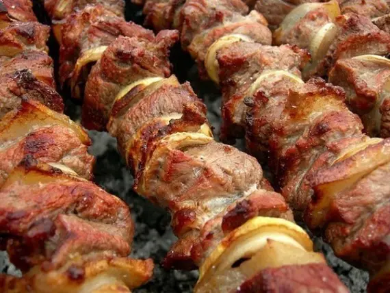 Мясо: Фантастически мягкое мясо на шашлыки за полчаса