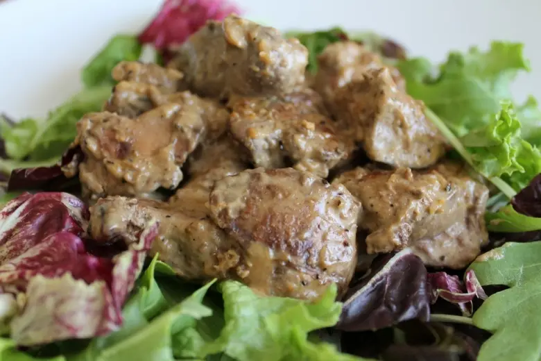 Рецепты: Салат из куриной печени с морковью и фасолью