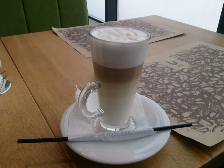 Заведения: Кафе «Union Coffee (Юнион кофе)» в Галилео – завтрак без изысков