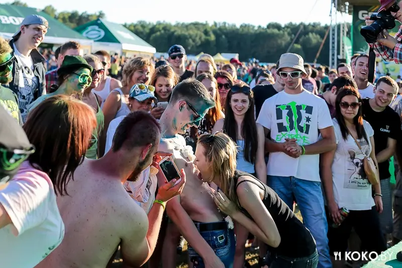 Фотоотчеты: Жара, музыка, теплое пиво — GreenFest 2015 на Боровой