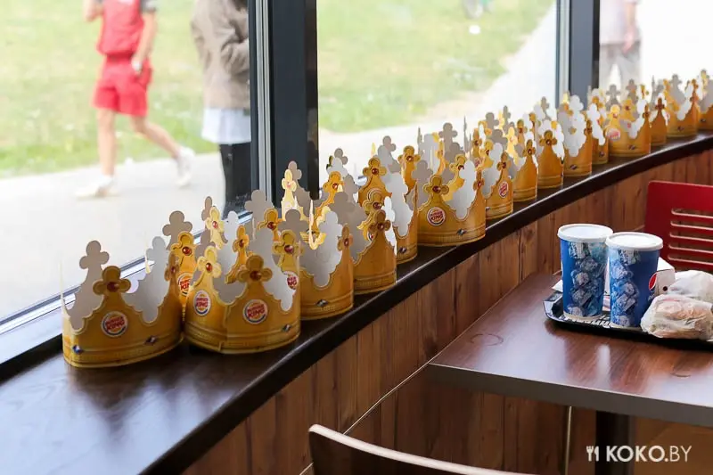 Заведения: Дикие очереди, Вопперы, безлимитная Pepsi — в Минске открылся первый ресторан «Burger King»