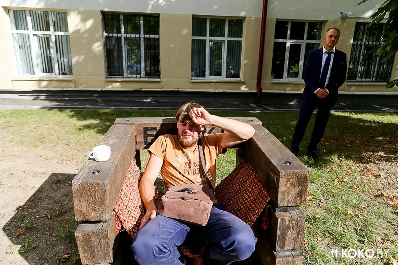 Фотоотчеты: Пиво, сушеная рыба и фисташки. Как прошла презентация нового сорта пива – темный «Kult»