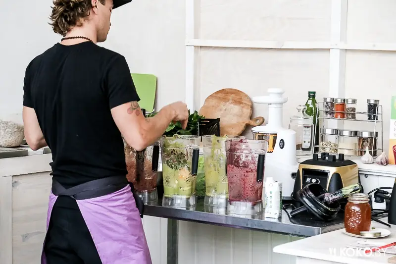 Заведения: «Raw Cafe» — пока единственное сыроедческое кафе в Минске формата take away