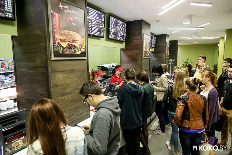 Минск: «YumBurger» оперативно переименовался в «Burger House» и сменил бургеры!
