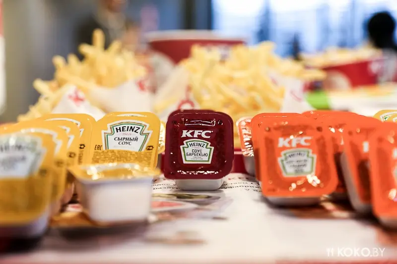 Фотоотчеты: Феерическое открытие «KFC» с блэкджеком и бесплатными напитками. И 4 каверзных вопроса