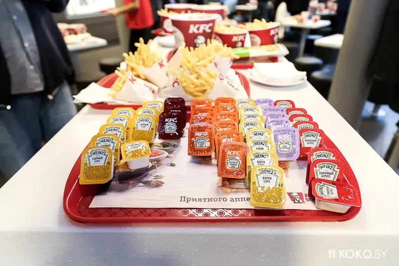 Фотоотчеты: Феерическое открытие «KFC» с блэкджеком и бесплатными напитками. И 4 каверзных вопроса