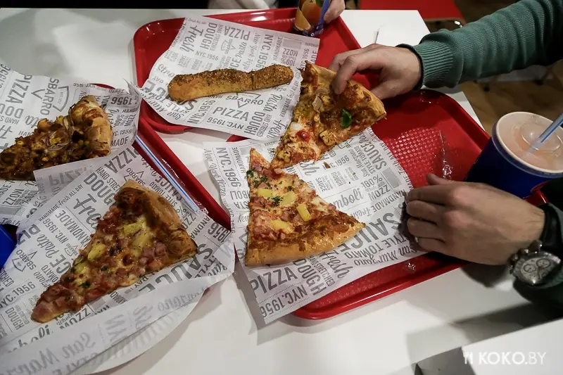 Заведения: Пиццерию «SBARRO» уже атакуют минчане. Репортаж с официального открытия