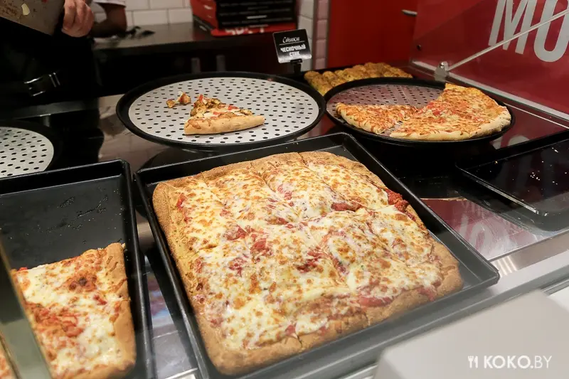 Заведения: Пиццерию «SBARRO» уже атакуют минчане. Репортаж с официального открытия