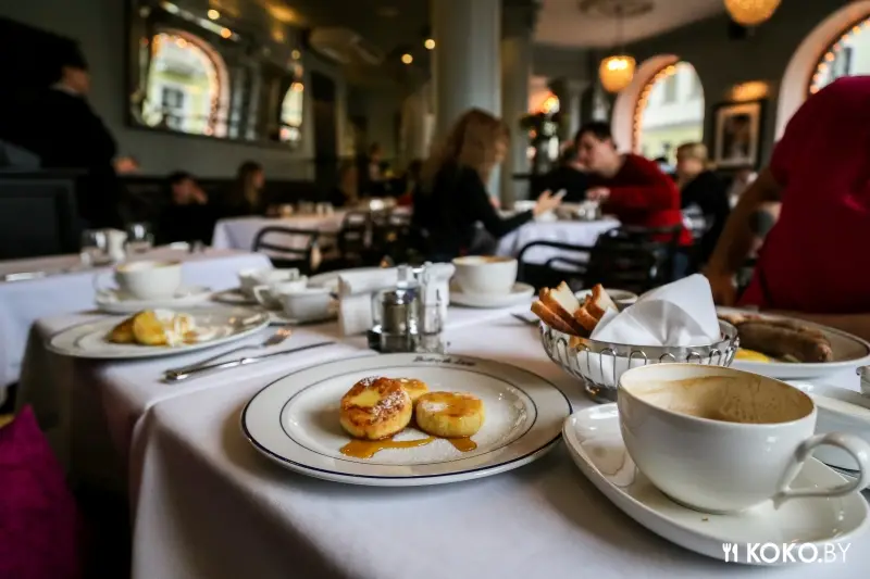Заведения: На завтрак в кафе «Bistro de Luxe». Откуда такая нездоровая популярность?