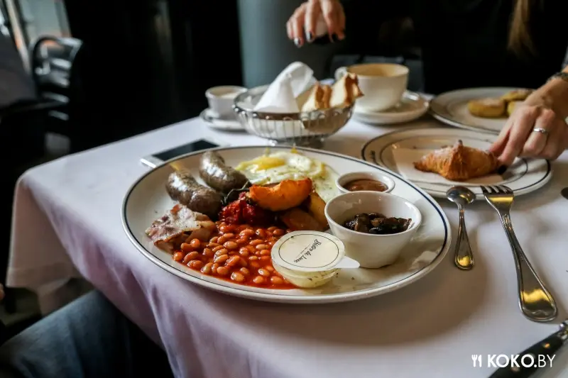 Заведения: На завтрак в кафе «Bistro de Luxe». Откуда такая нездоровая популярность?