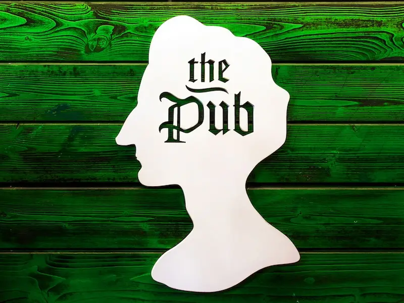 Заведения: День Святого Патрика в пабе «The Pub (Зэ Паб)»