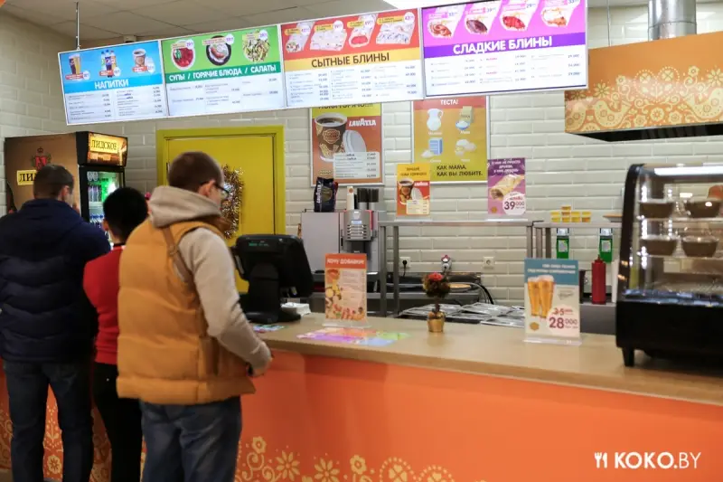Заведения: Чем кормят на фуд-корте в новом торговом центре «МОМО» в преддверии Нового года