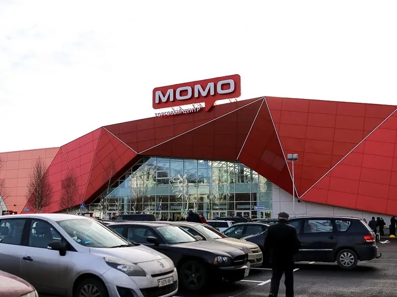 Заведения: Чем кормят на фуд-корте в новом торговом центре «МОМО» в преддверии Нового года
