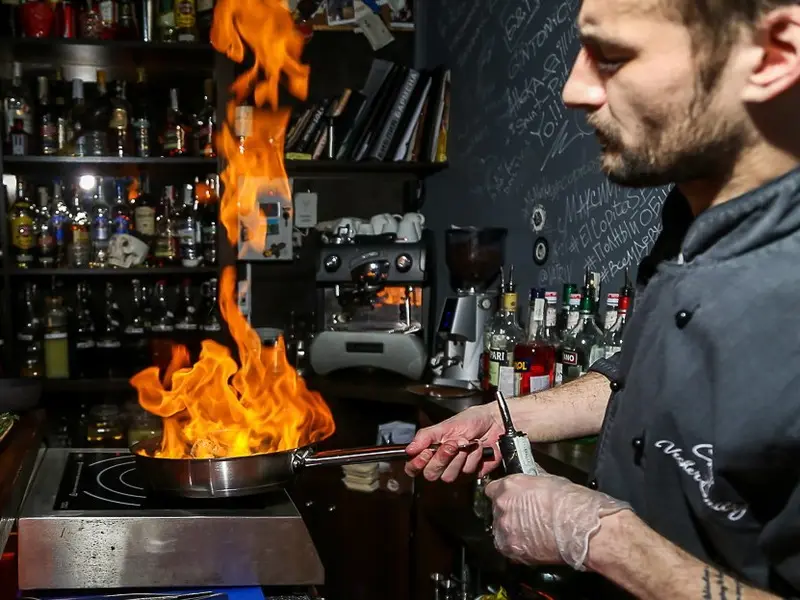 Заведения: Три причины сходить на гастро-четверг в бар «Bar Duck»
