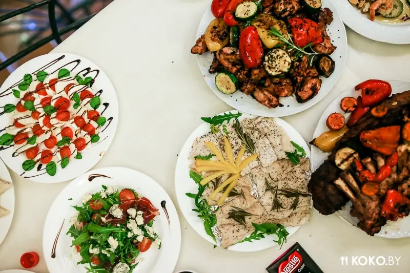 Фотоотчеты: Веселье, мясо, блогеры. Как прошло открытие кулинарного сезона 2016