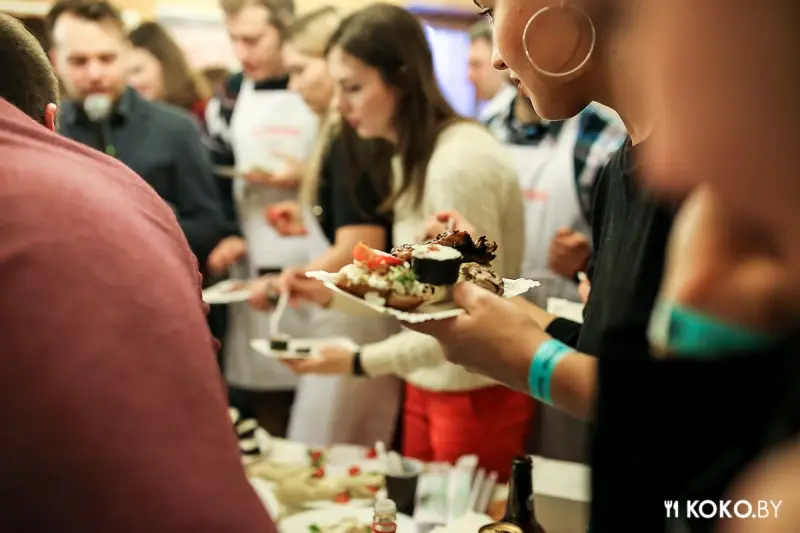 Фотоотчеты: Веселье, мясо, блогеры. Как прошло открытие кулинарного сезона 2016