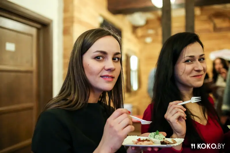 Фотоотчеты: Веселье, мясо, блогеры. Как прошло открытие кулинарного сезона 2016