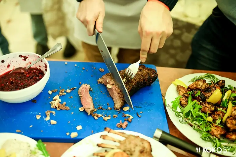 Фотоотчеты: Веселье, мясо, блогеры. Как прошло открытие кулинарного сезона 2016