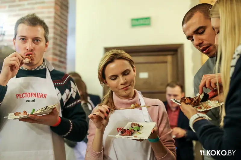 Фотоотчеты: Веселье, мясо, блогеры. Как прошло открытие кулинарного сезона 2016