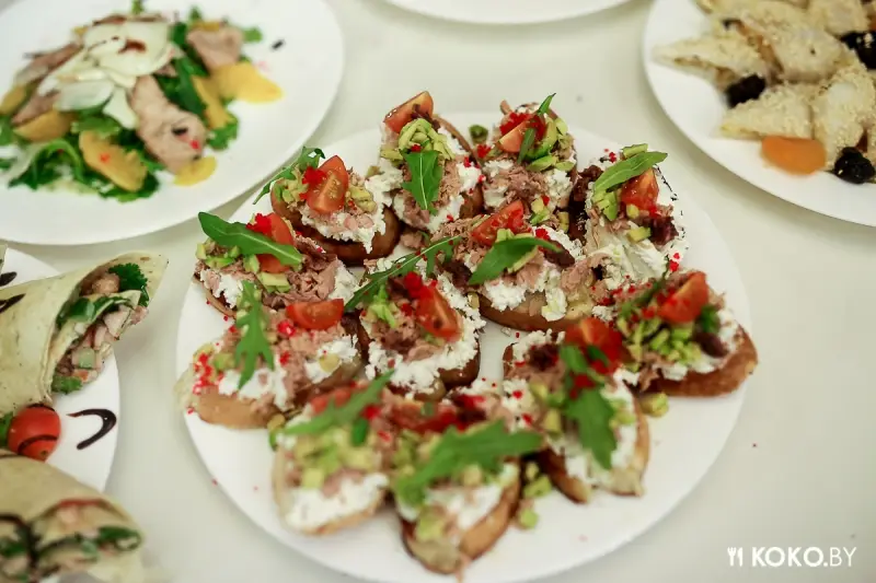 Фотоотчеты: Веселье, мясо, блогеры. Как прошло открытие кулинарного сезона 2016
