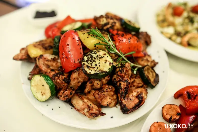 Фотоотчеты: Веселье, мясо, блогеры. Как прошло открытие кулинарного сезона 2016