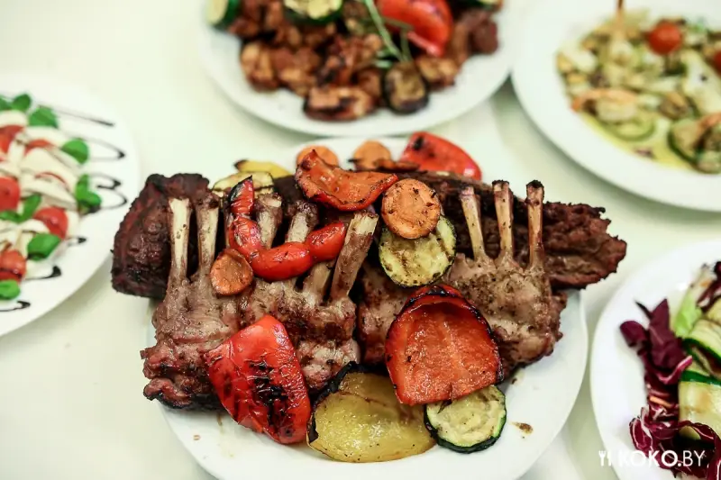 Фотоотчеты: Веселье, мясо, блогеры. Как прошло открытие кулинарного сезона 2016