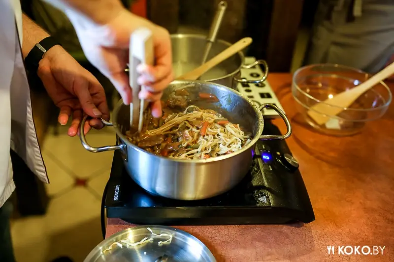 Фотоотчеты: Веселье, мясо, блогеры. Как прошло открытие кулинарного сезона 2016