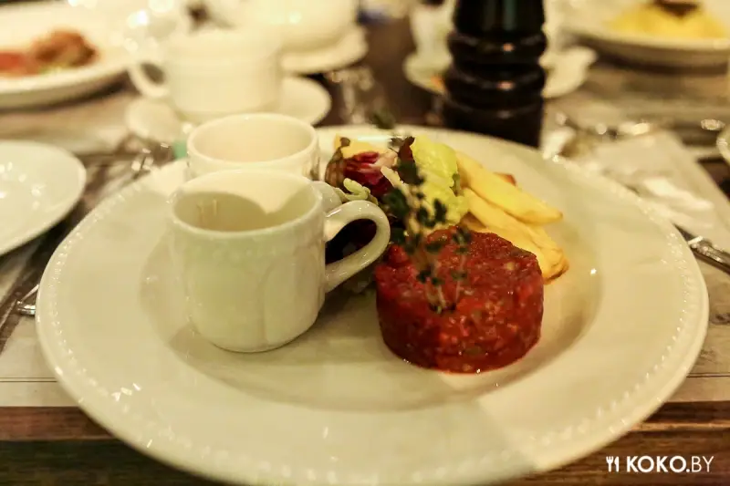 Заведения: Как вам кухня в элитном ресторане «Cafe de Paris»?