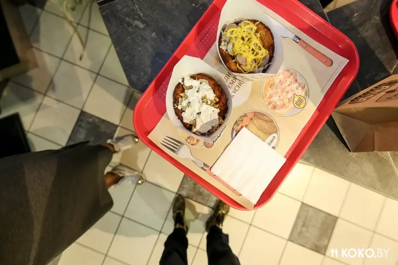Заведения: В «Good Burger» новое фастфуд меню с национальным колоритом