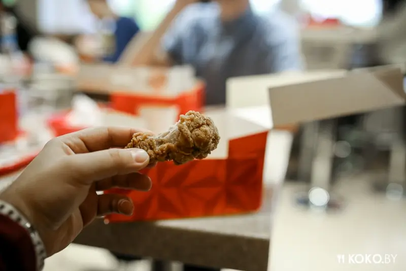 Фотоотчеты: 130$ на обеды: безумная давка в день открытия «Texas Chicken» в Минске