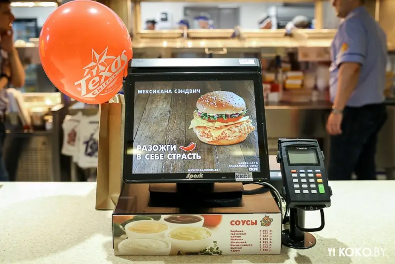 Фотоотчеты: 130$ на обеды: безумная давка в день открытия «Texas Chicken» в Минске