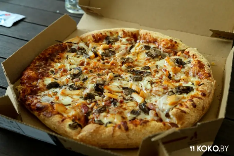 Заведения: Какая из американских пицц в Минске круче: Papa John's, Domino's или Sbarro
