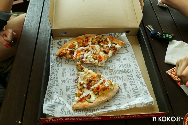 Заведения: Какая из американских пицц в Минске круче: Papa John's, Domino's или Sbarro