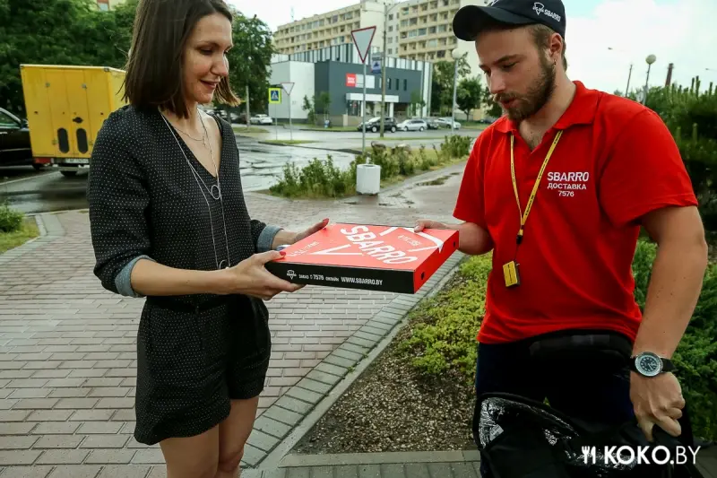 Заведения: Какая из американских пицц в Минске круче: Papa John's, Domino's или Sbarro